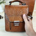 کیف پاسپورتی مردانه مدل سپنتا (سایز متوسط) کد 125